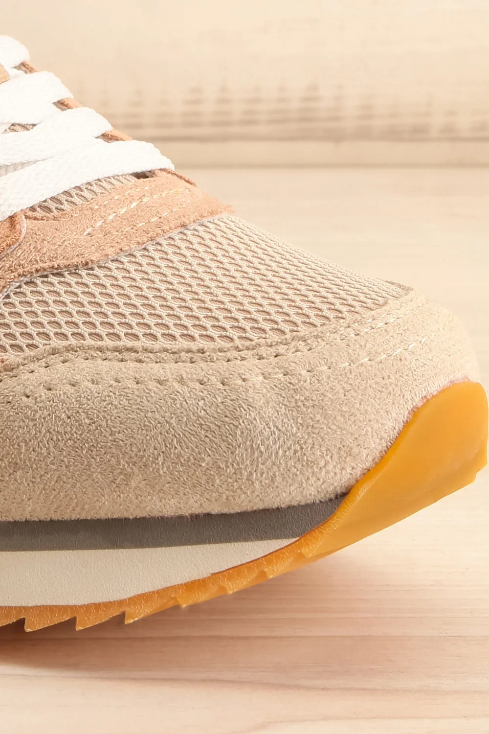 Cosmo | Multicoloured Lace-Up Sneakers