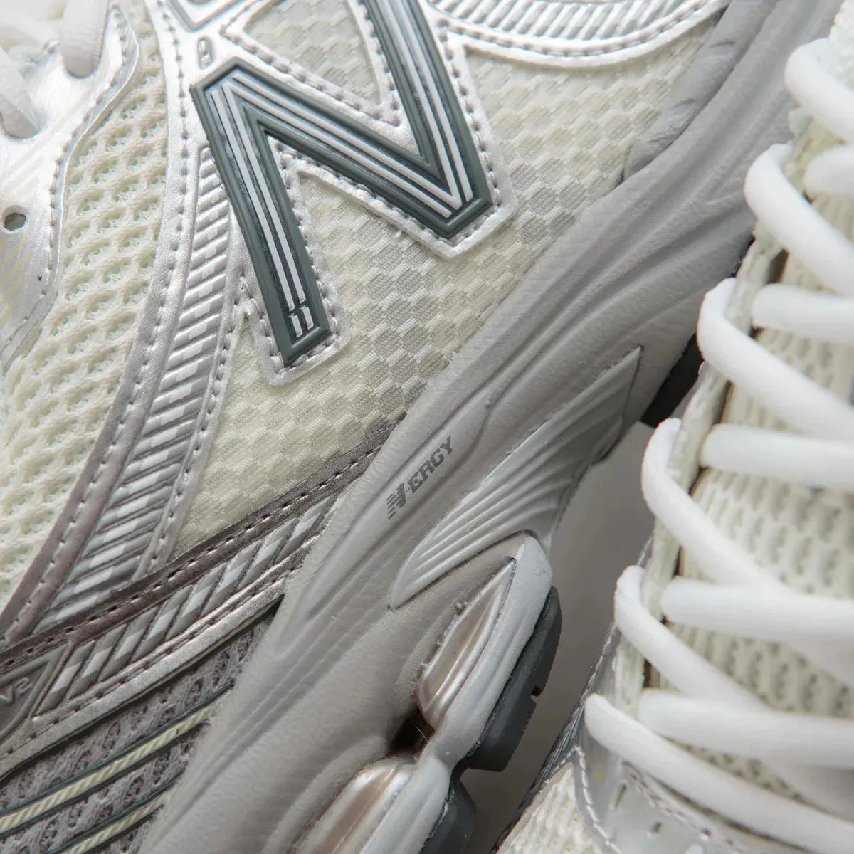New Balance 860v2 Runners