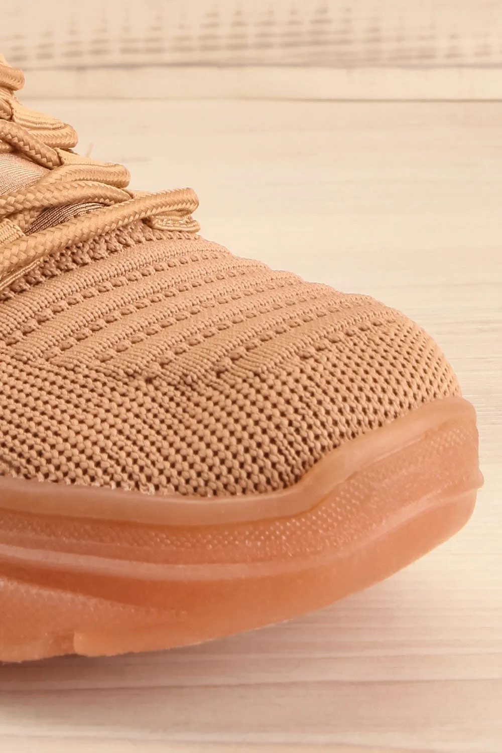Nikey Beige | Lace-Up Sneakers
