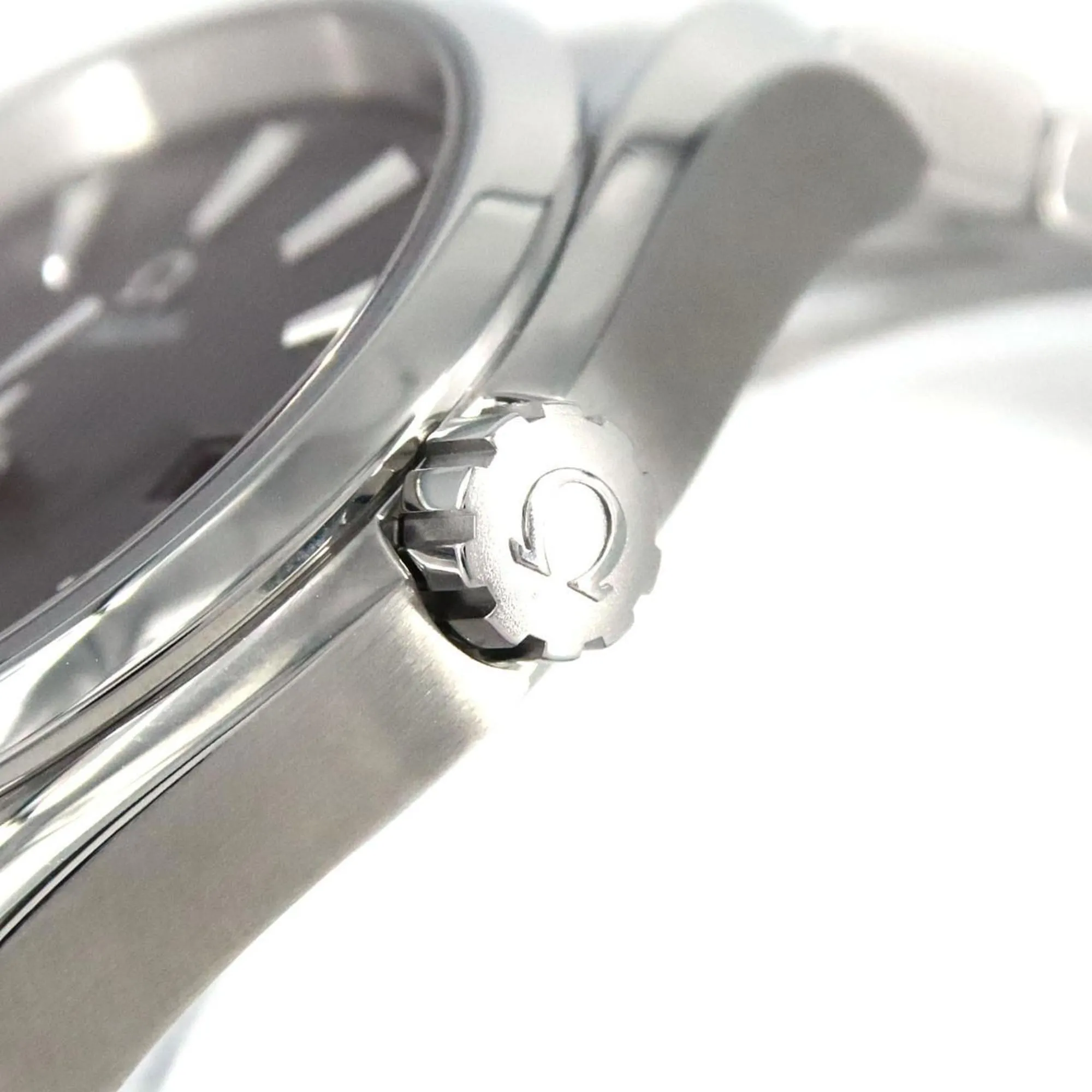 Omega Stainless Steel Wristwatch (Pre-Owned)
