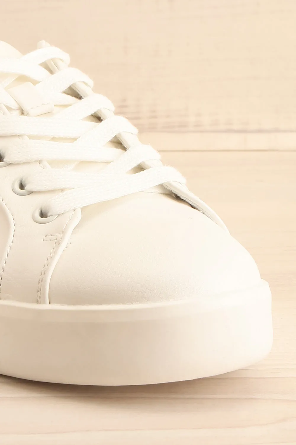 Pyree | White Sneakers w/ Gold Detail