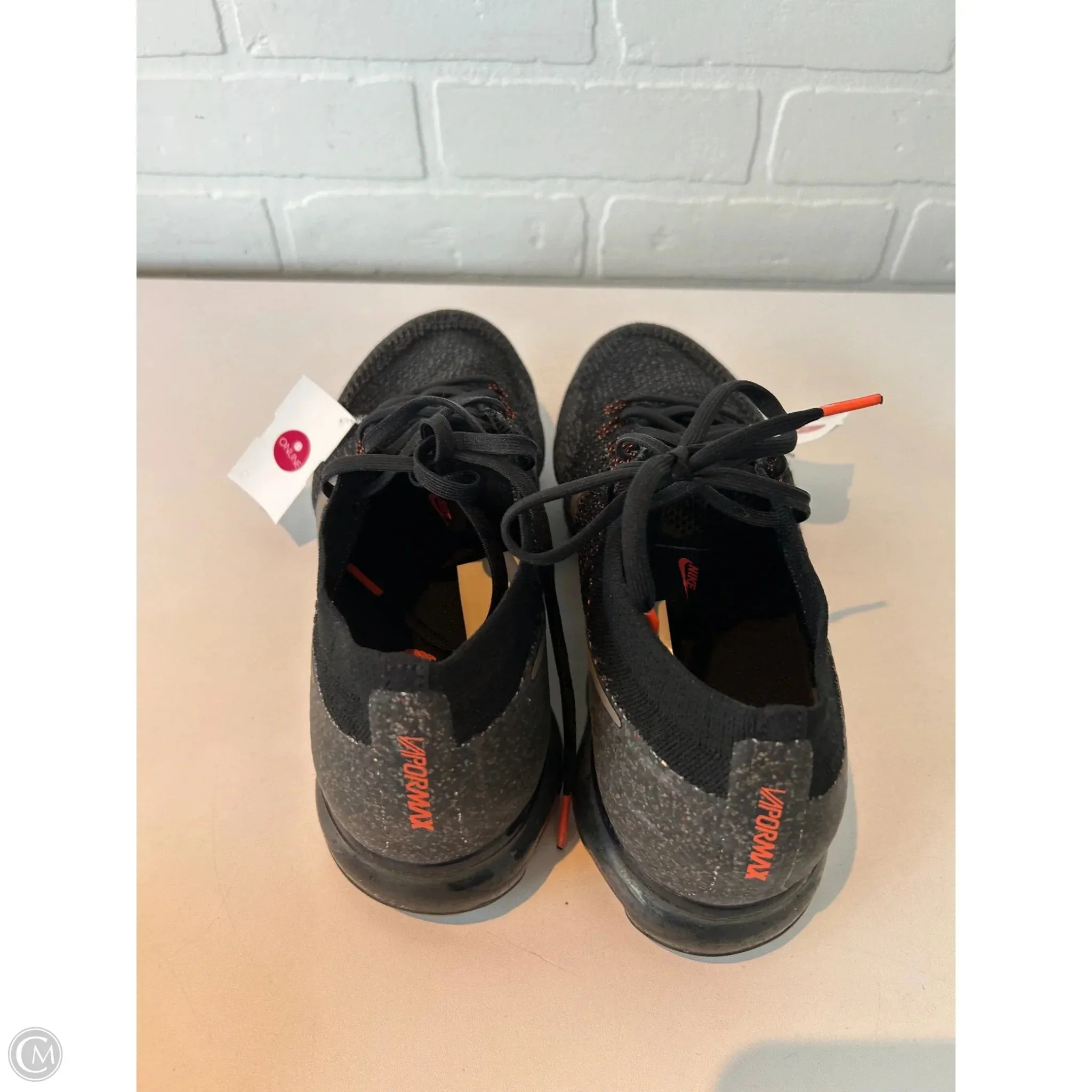 Shoes Athletic By Nike In Black & Orange, Size: 10.5
