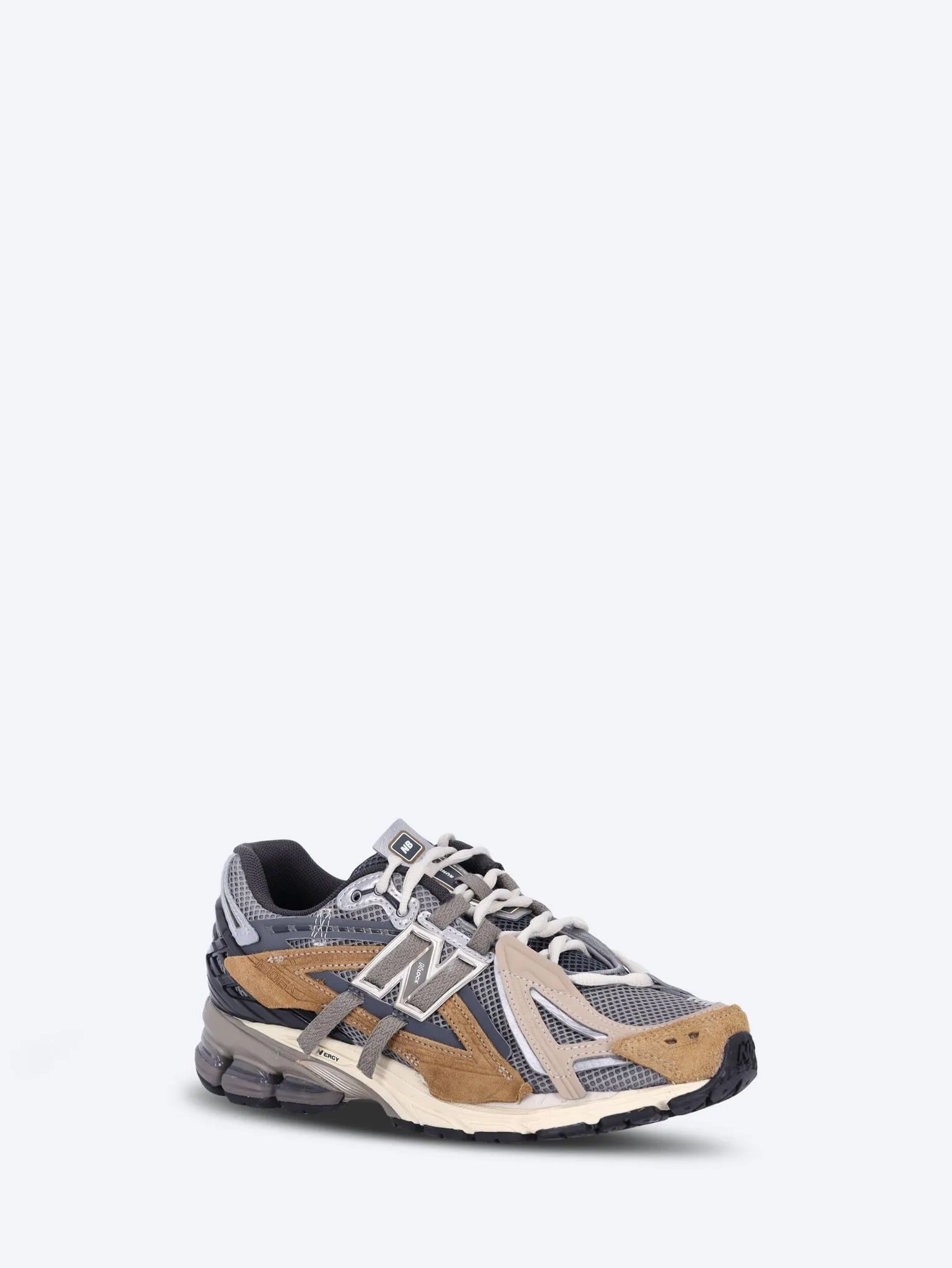 U1906aa sneakers