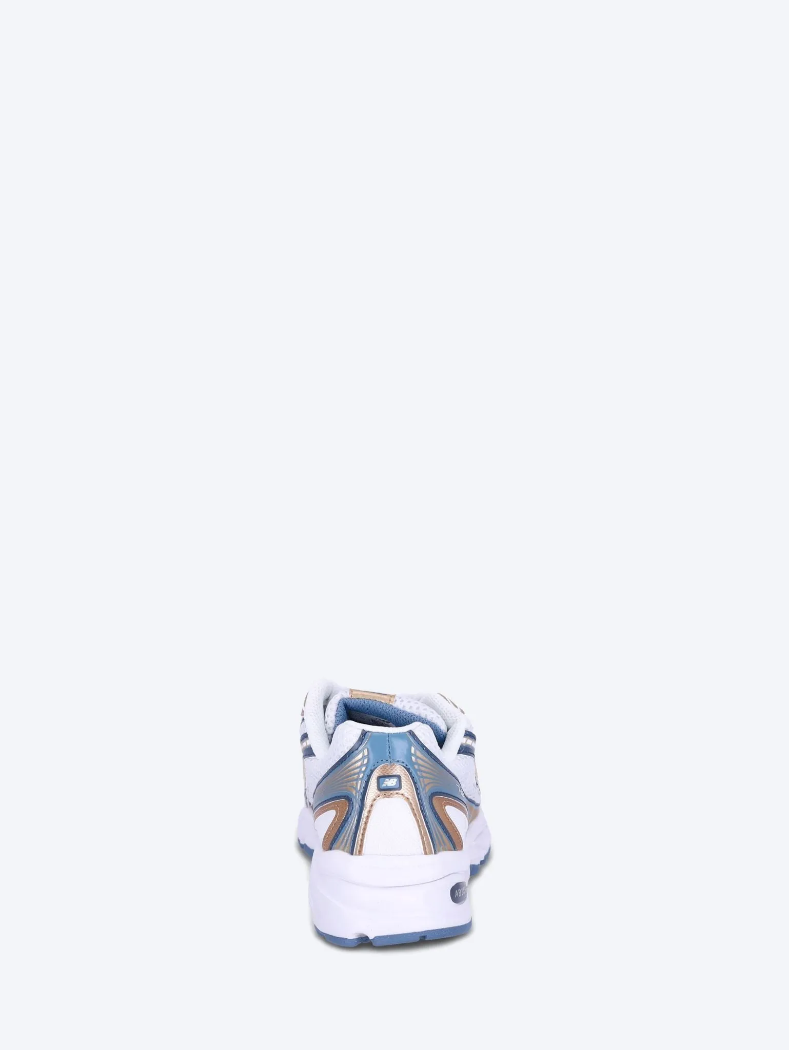 U740hb2 sneakers