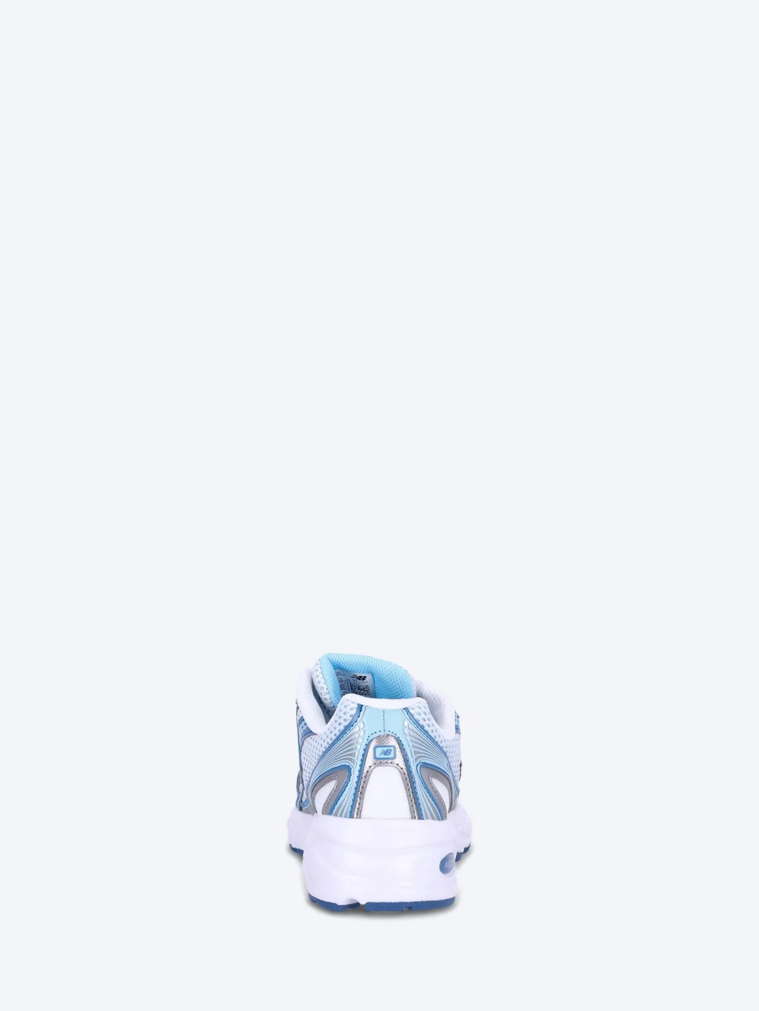 U740st2 sneakers
