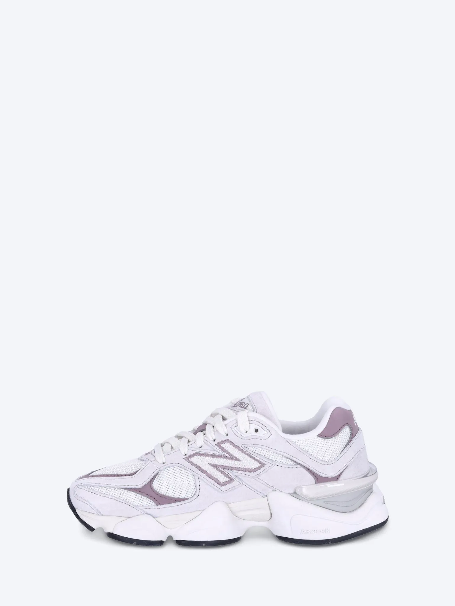 U9060eej sneakers