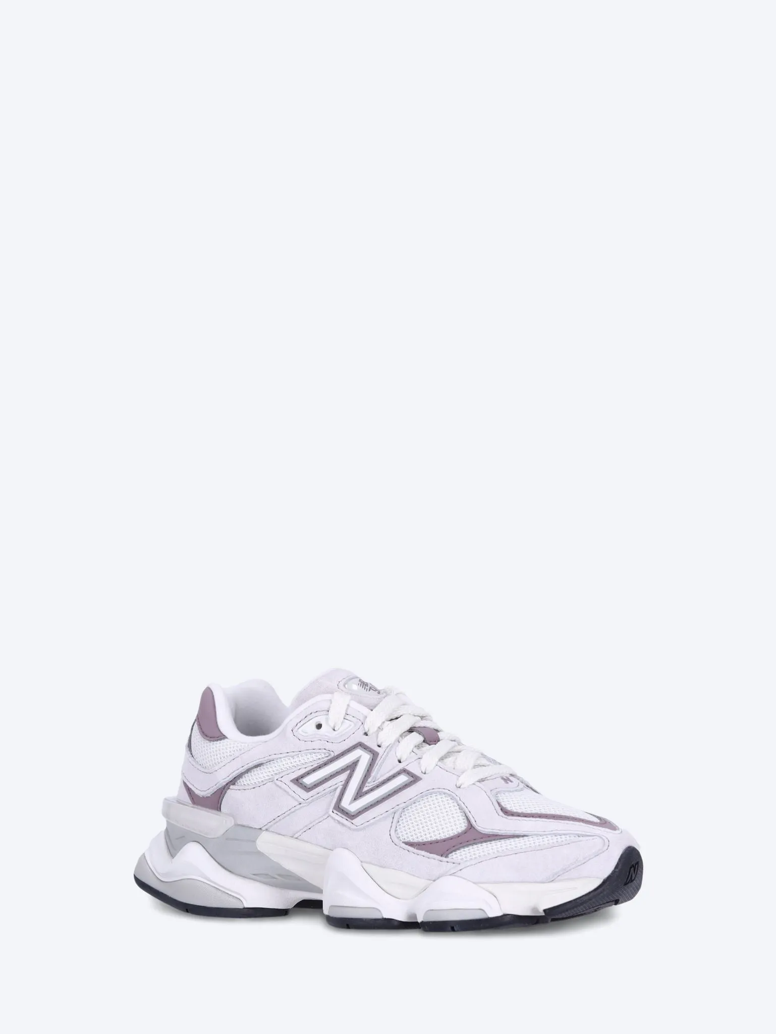 U9060eej sneakers