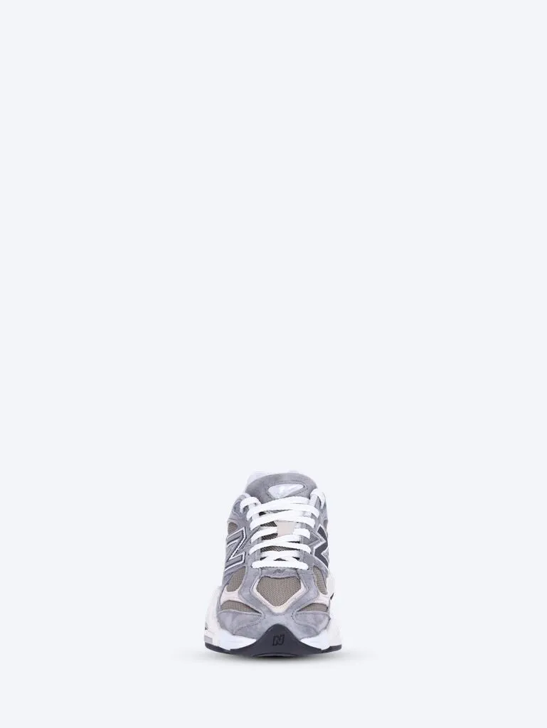 U9060lba sneakers
