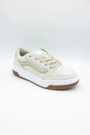 Vans Hylane Sneakers in Cream | VN000D81BYS1