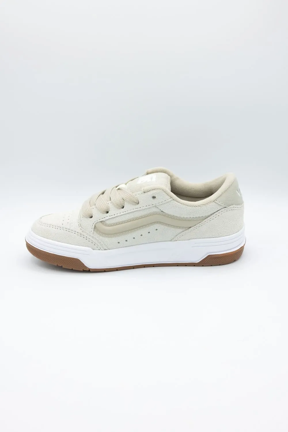 Vans Hylane Sneakers in Cream | VN000D81BYS1